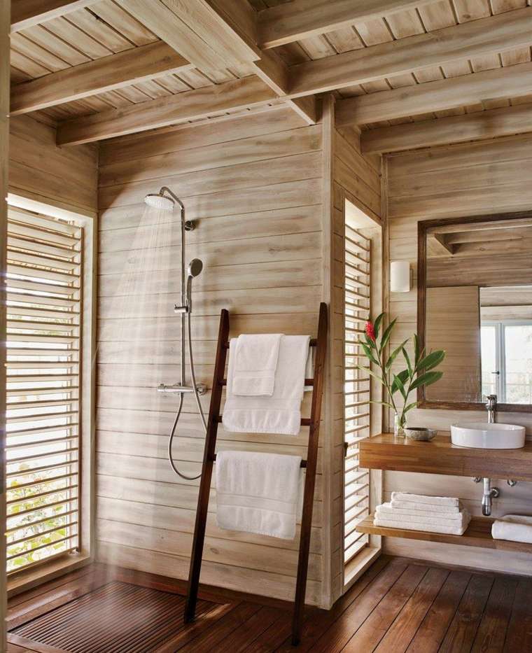 idées salle de bain mur douche revetements bois