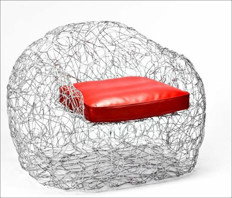 chaise contemporaine fer rouge blanc