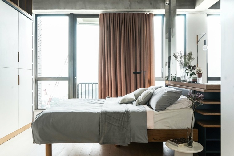 design intérieur moderne lit tête de lit bois parquet rideaux