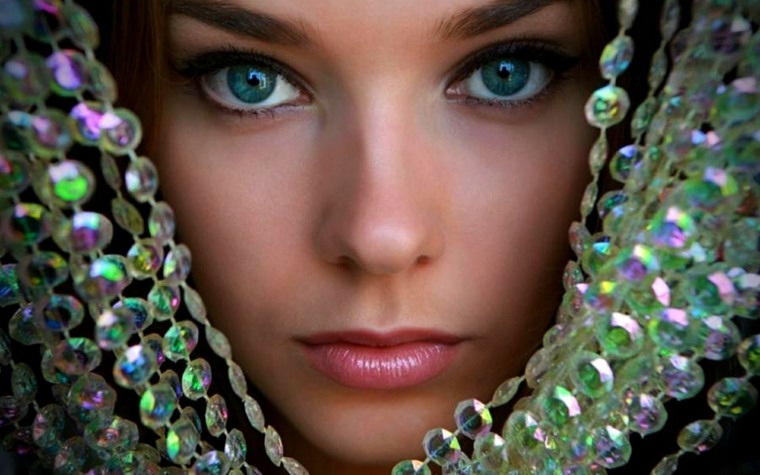 couleur de cheveux pour yeux bleus cuivre perles vertes