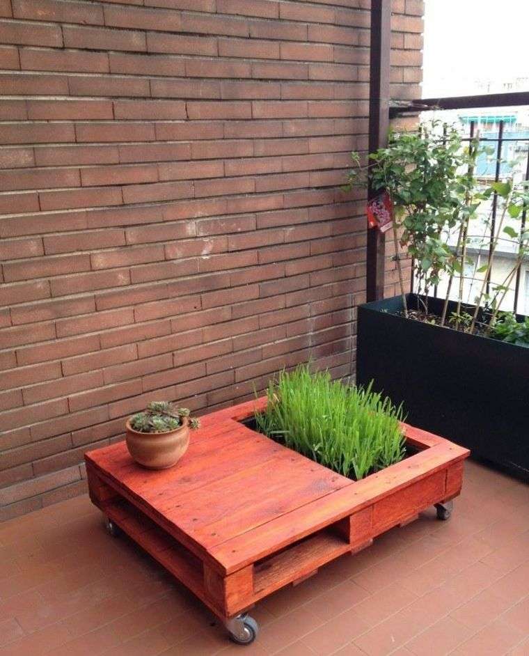 jardiniere en palette bois roulettes bricolage jardin idee meuble exterieur
