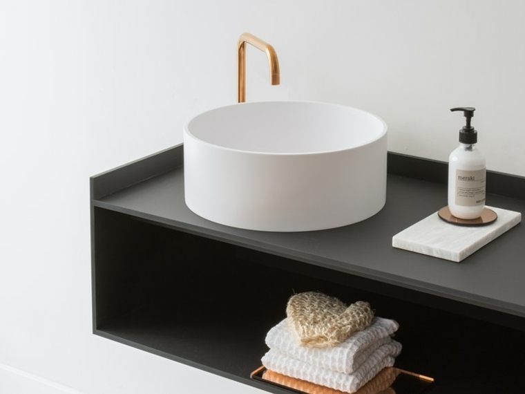 salle de bains design vasque idée plan de travail moderne meuble noir