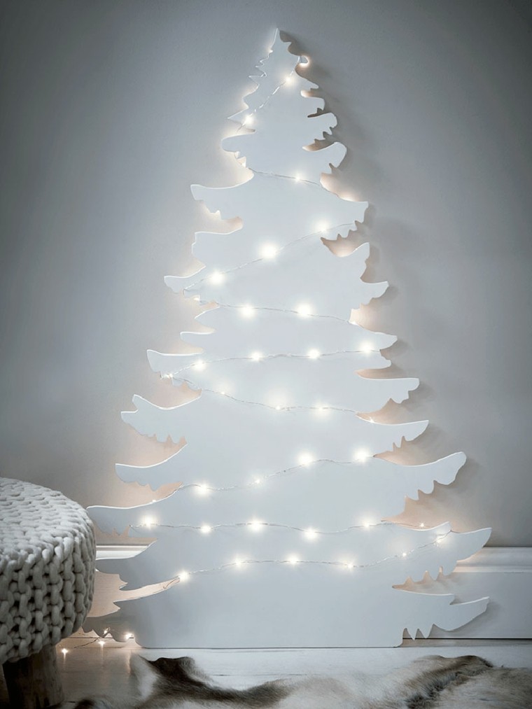 sapin noel blanc design moderne arbre ecologique guirlande lumineuse noel