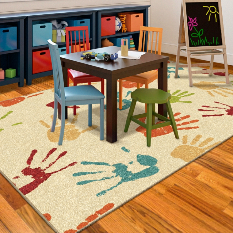 tapis enfant empreintes mains taches pour jeux coloriages sans soucis