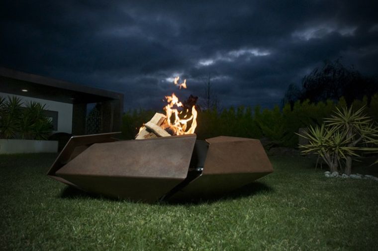 amenagement exterieur terrasse barbecue cheminee exterieur brasero jardin moderne