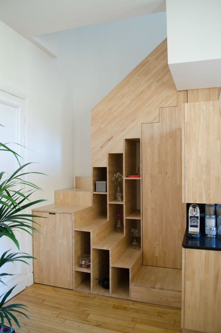 escalier bibliothèque design meuble contemporain idee decoration cage escalier