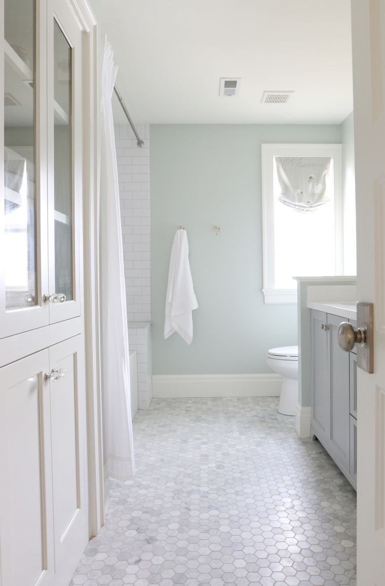 idee de carrelage hexagone decor salle de bain couleur blanche