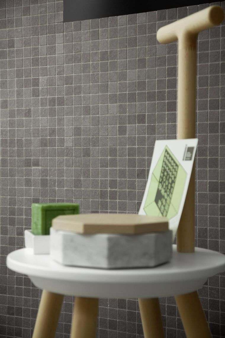 carrelage mosaique decoration mur faience salle de bain grise