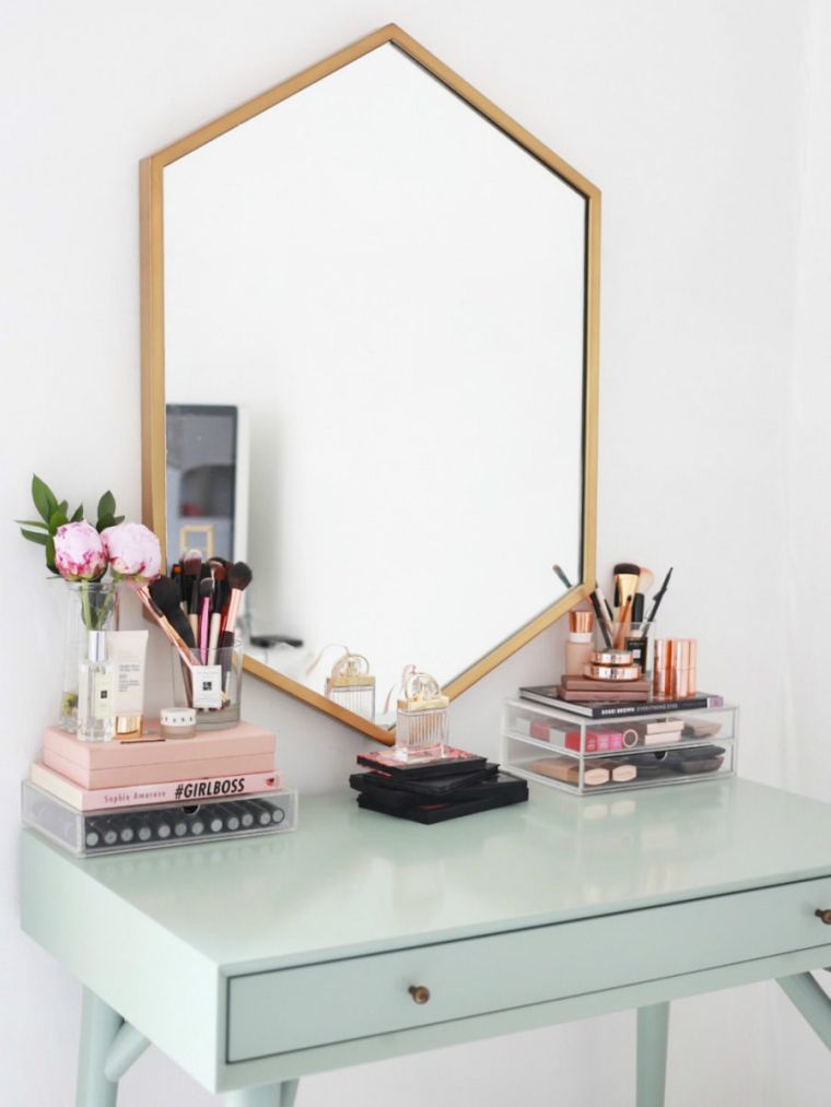 miroir dans une chambre petite coiffeuse chambre style feminin