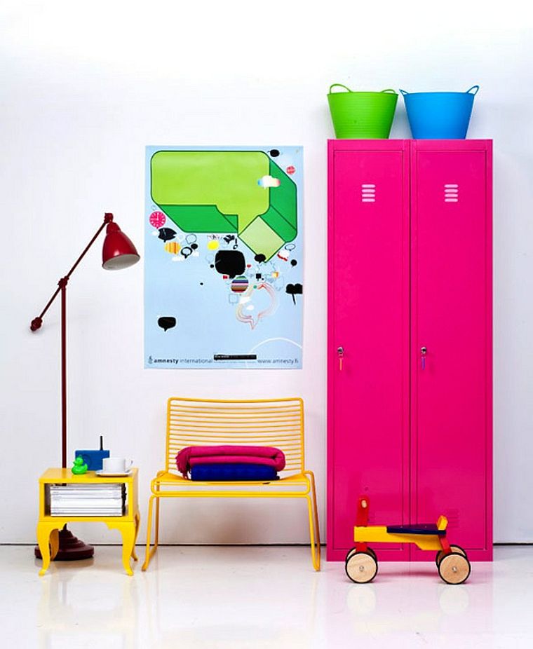 relooker-armoire-ancienne-deco-chambre-enfant-peinture-rose