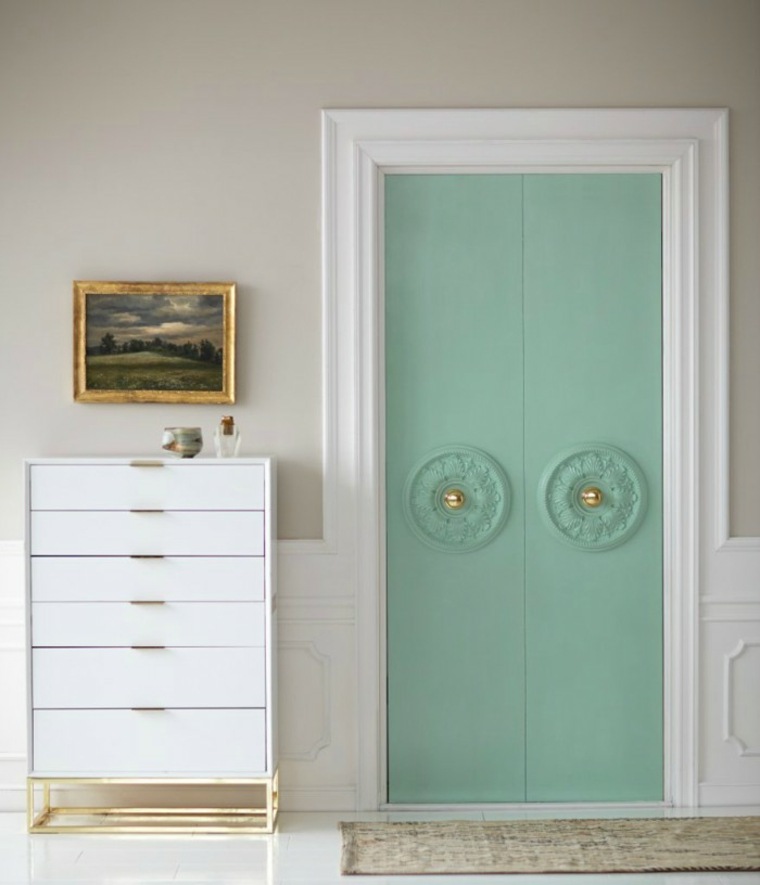 relooker-armoire-ancienne-peinture-porte-couleur-tendance-idee
