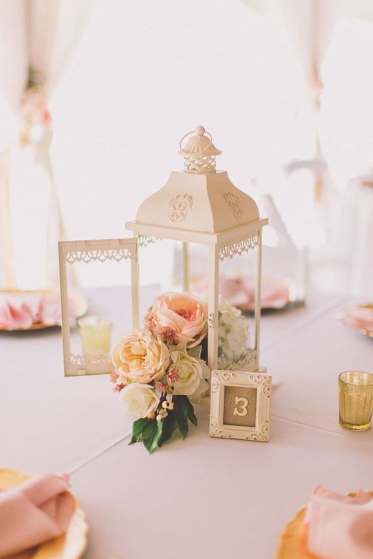 deco-mariage-romantique-lanterne-bougie-table-mariage-idee
