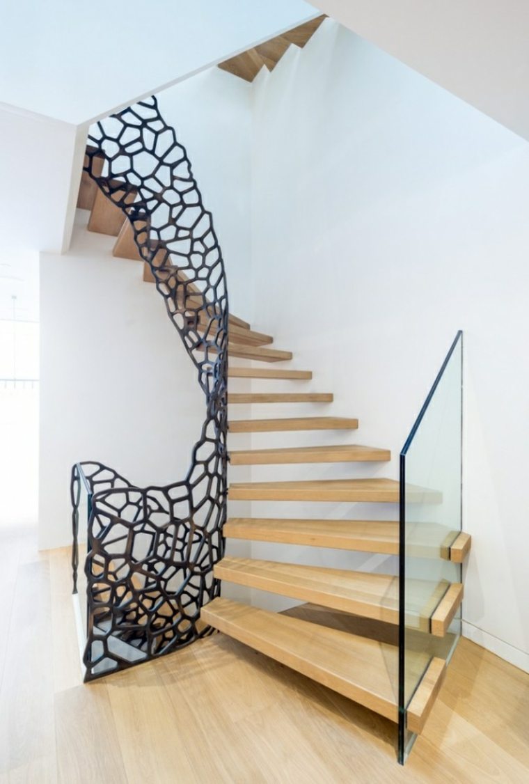idee-escalier-moderne-design-interieur-balustrade-metal-fer-forge-escalier-suspendu-colimacon-bois