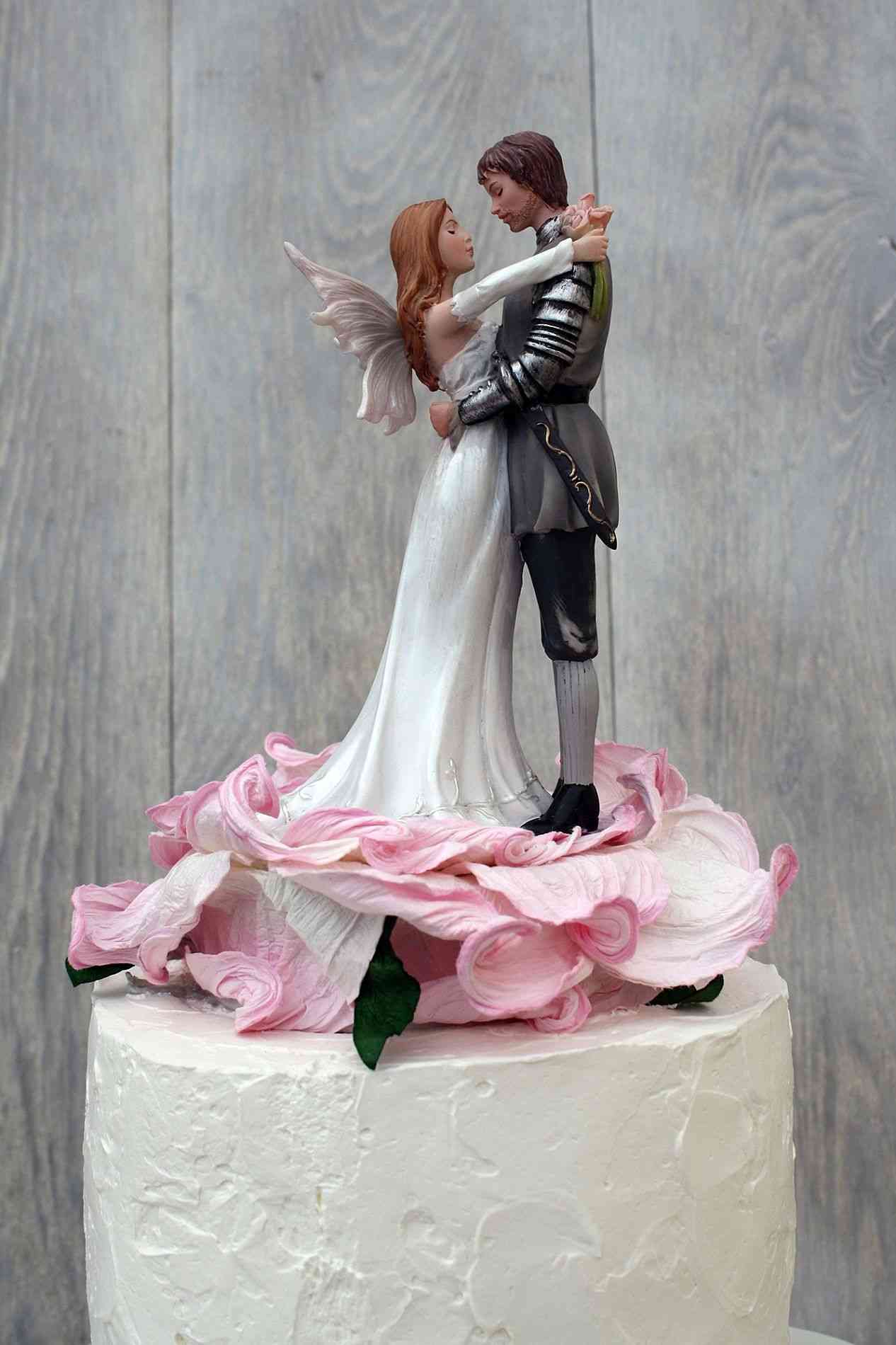 piece-montee-mariage-figurines-couple-amour