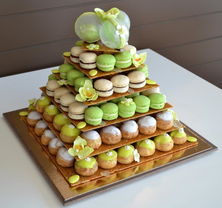 piece-montee-mariage-gateau-biscuits-macarons-bulles