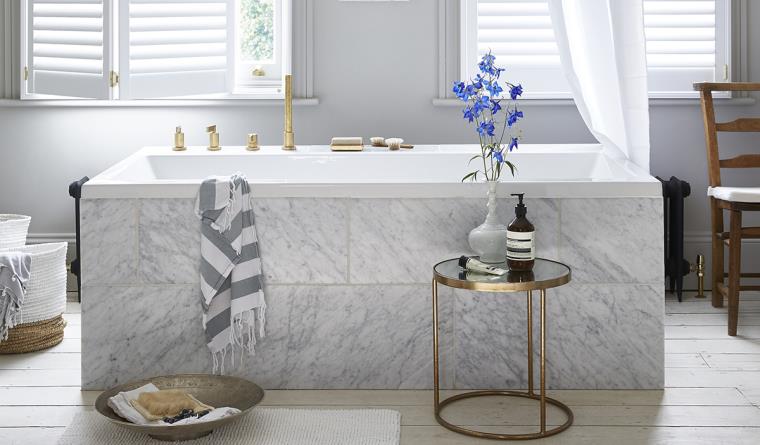 salle-de-bain-cocooning-relax-moderne-gris-blanc