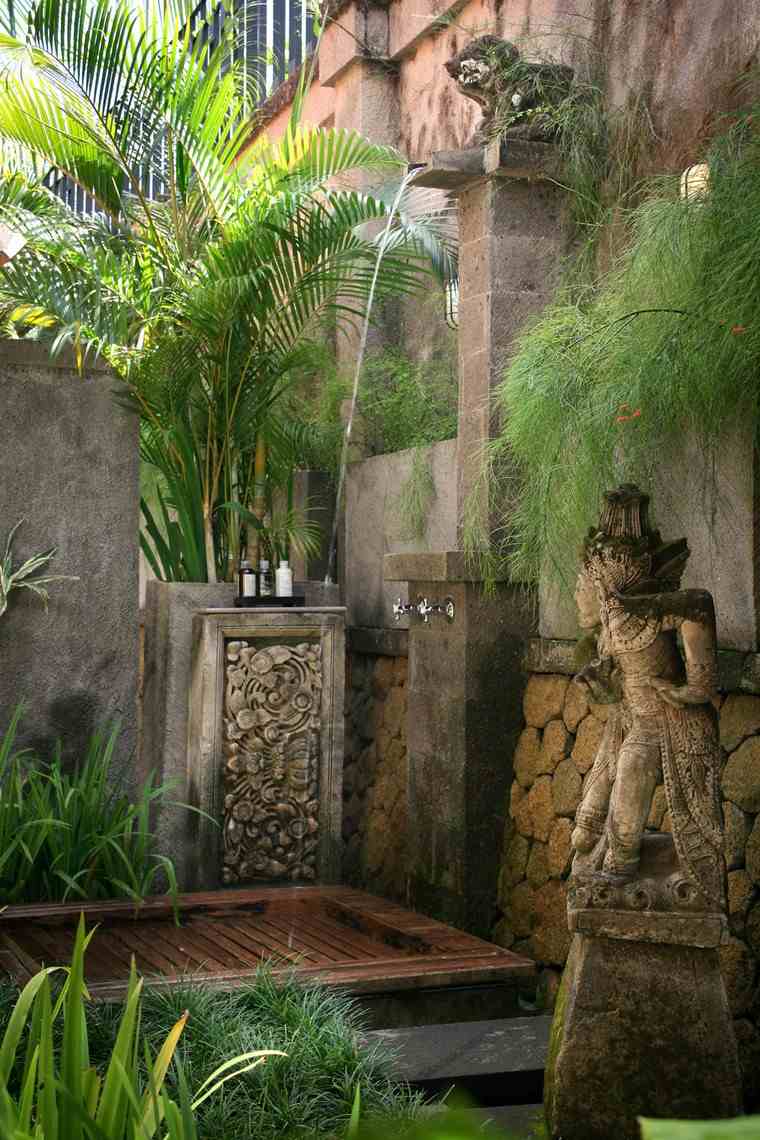 balinese-statue-ferns-shower-outdoor