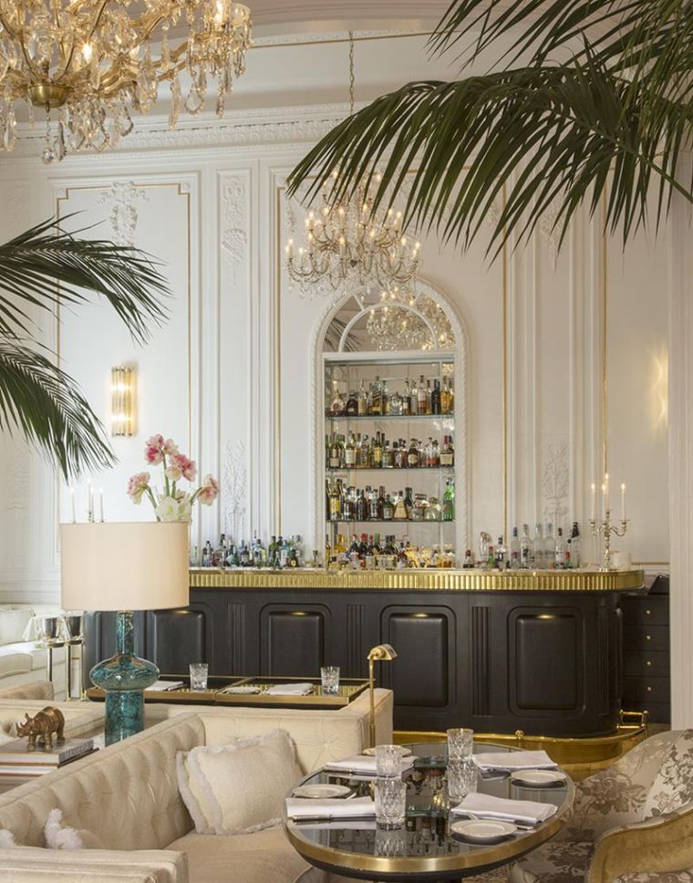 bar-de-salon-deco-luxe-etageres-murales