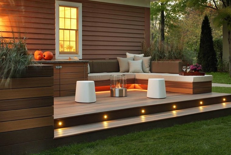 éclairage pour terrasse en bois extérieur salon-cheminee