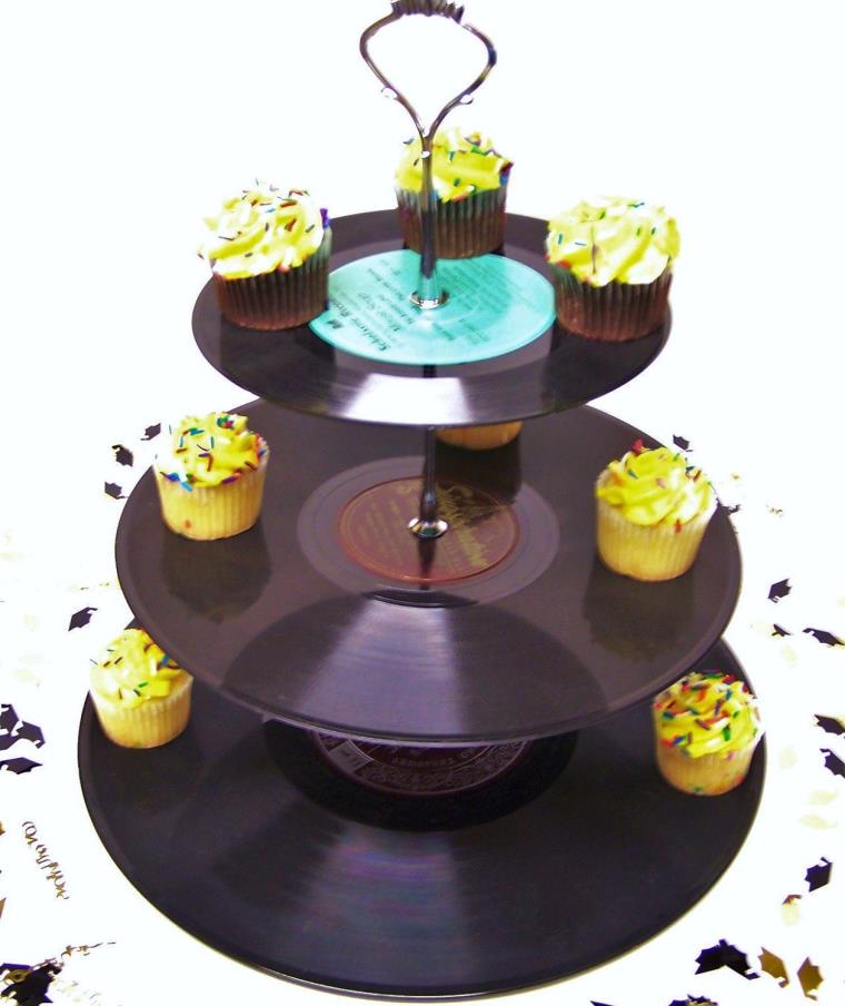 mariage-rockabilly-support-gateaux-disques-cupcakes