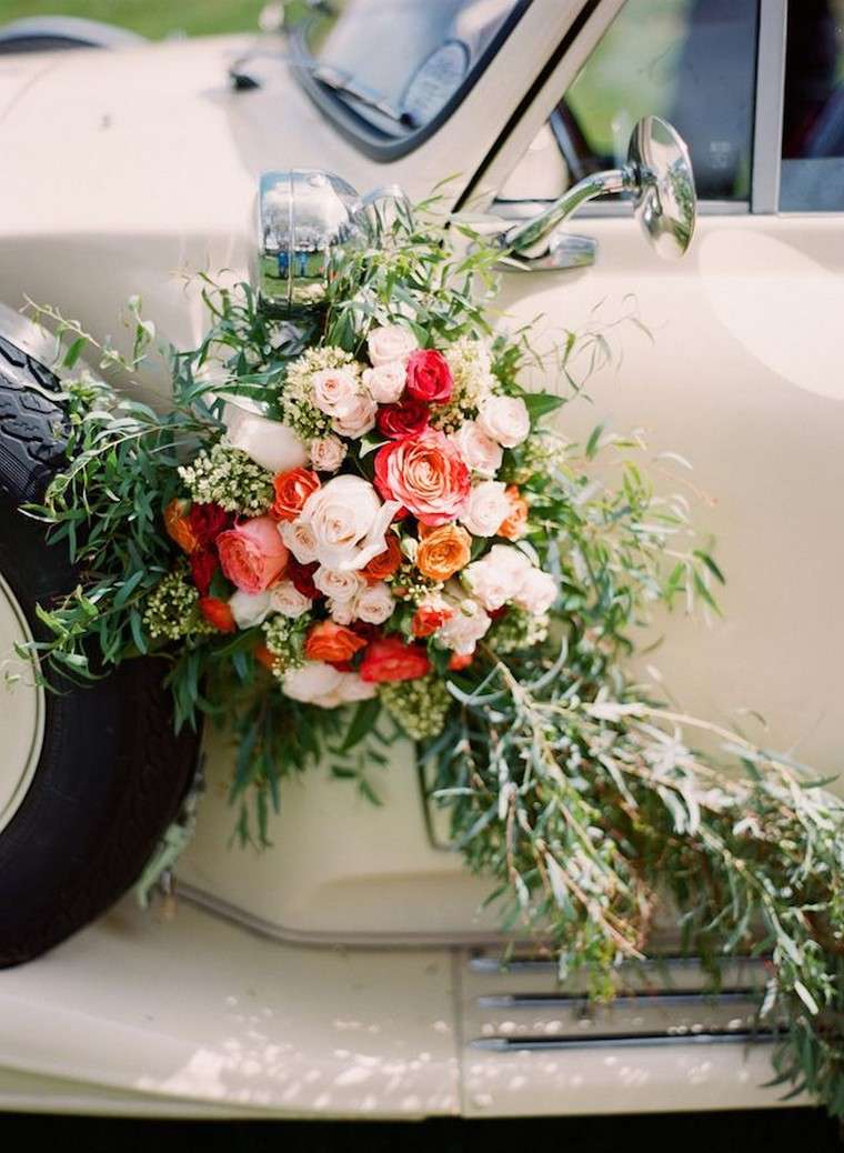 décoration voiture rétro fleurs idée diy