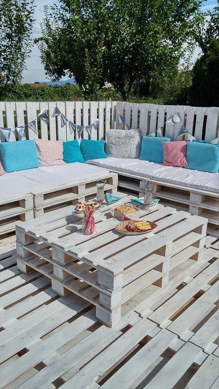 mobilier-palette-bois-peinture-blanche-terrasse