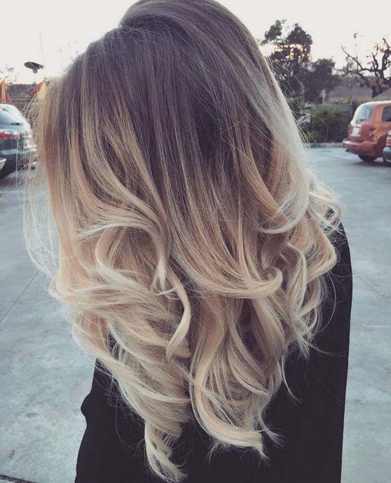 ombre-blond-coupe-moderne-femme-idees