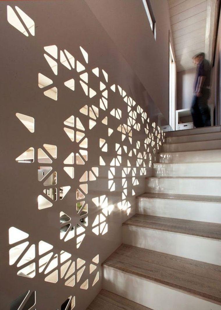 deco-cage-escalier-moucharabieh-style-oriental-moderne