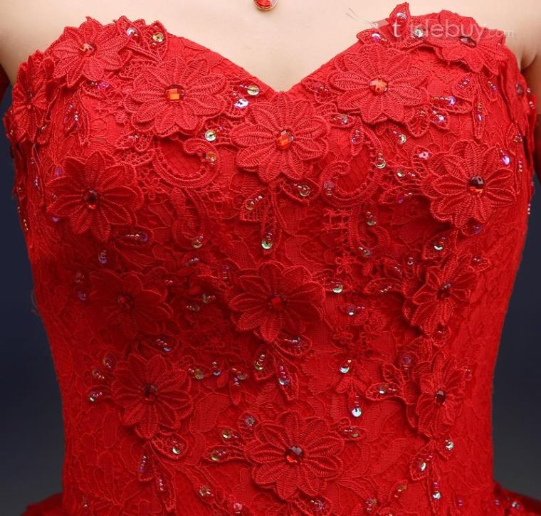 moritfs-perles-dentelle-bustier