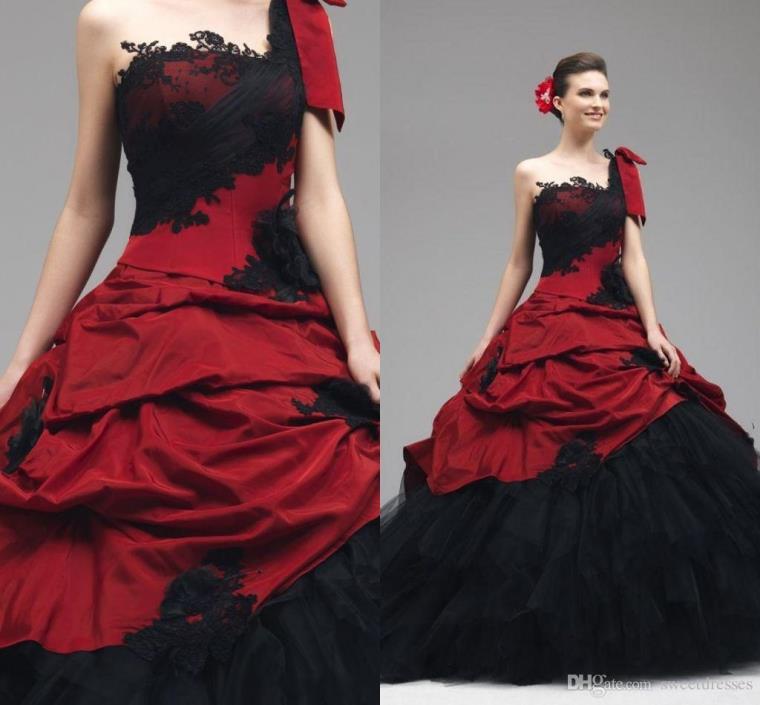 rouge-noir-modele-princesse