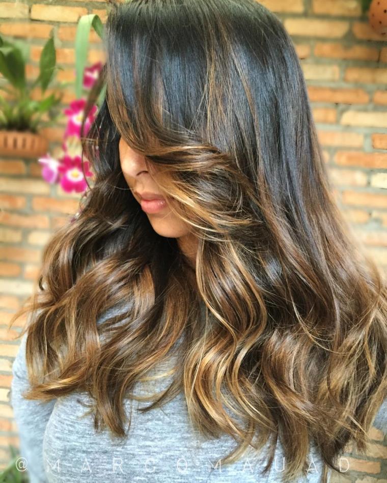 cheveux-caramelises-tendance-coiffure