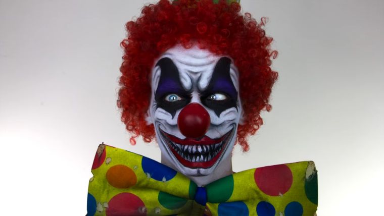deguisement-halloween-homme-effrayant-clown-tuto-maquillage