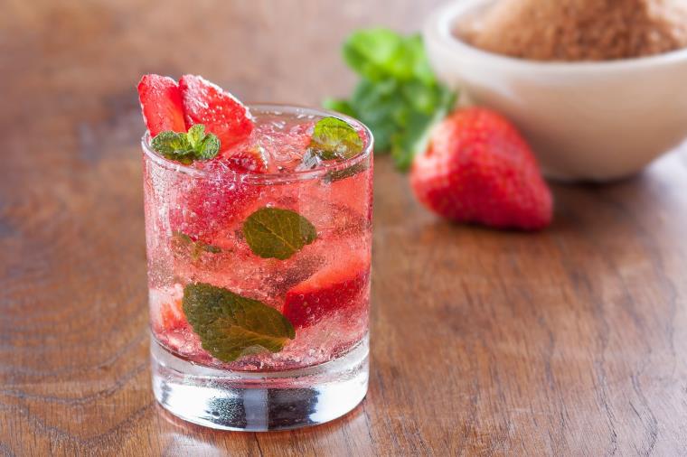 fraises-menthe-verre-boisson