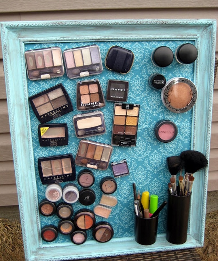 rangement-maquillage-mural-idee-tableau-idees