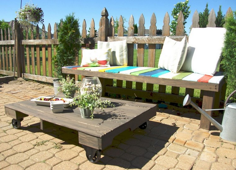 salon-de-jardin-pas-cher-mobilier-de-jardin-diy