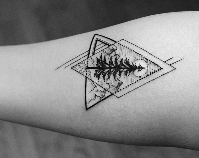 tatouage bras tatouage arbre tatouage géométrique 