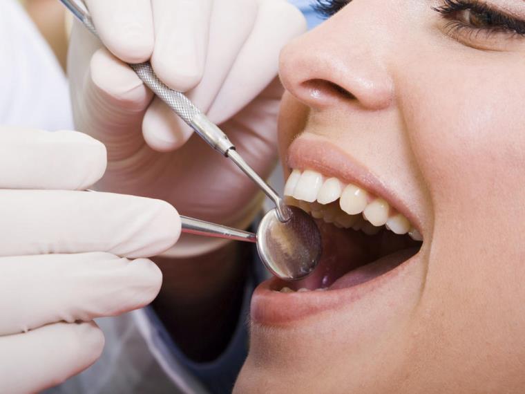 blanchir-dent-dentiste-soins