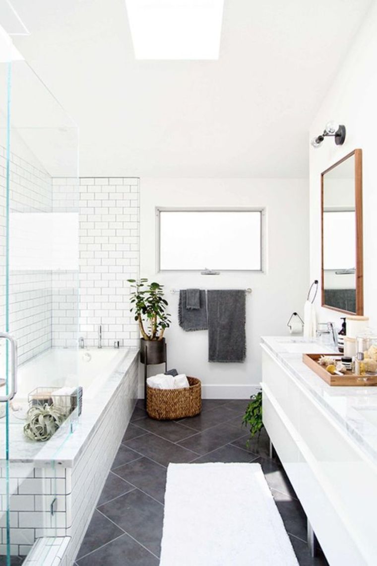 deco-pinterest-salle-de-bain-baignoire-noir-et-blanc