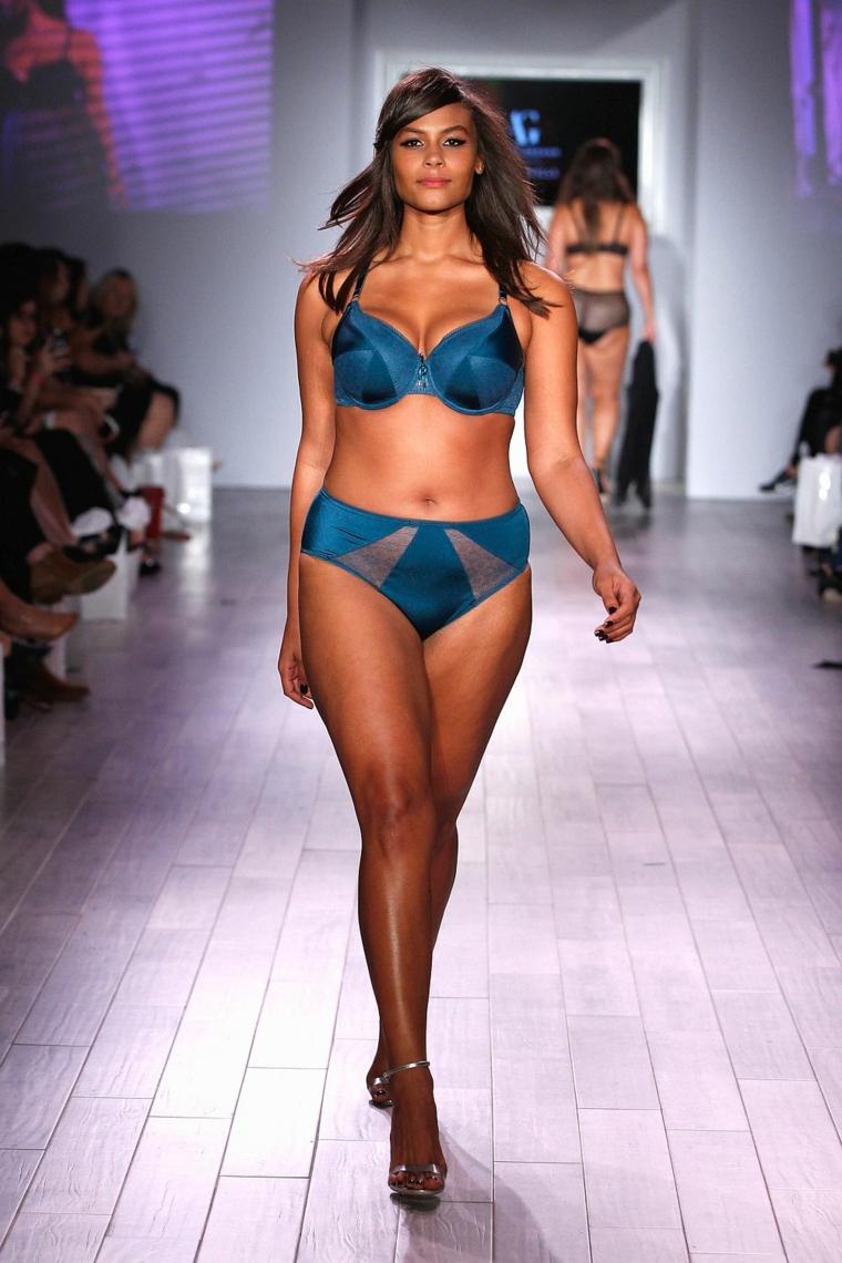grande taille femme fashion-week-new-york-lingerie-bleue