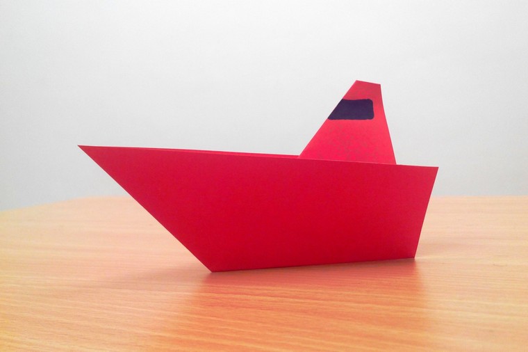 comment-faire-un-bateau-rouge-idees