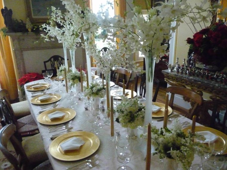 décoration de table de noël florale-blanc-or
