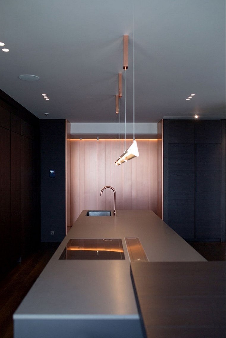 cuisine moderne déco cuivre luminaire suspension cuisine appartement rénové