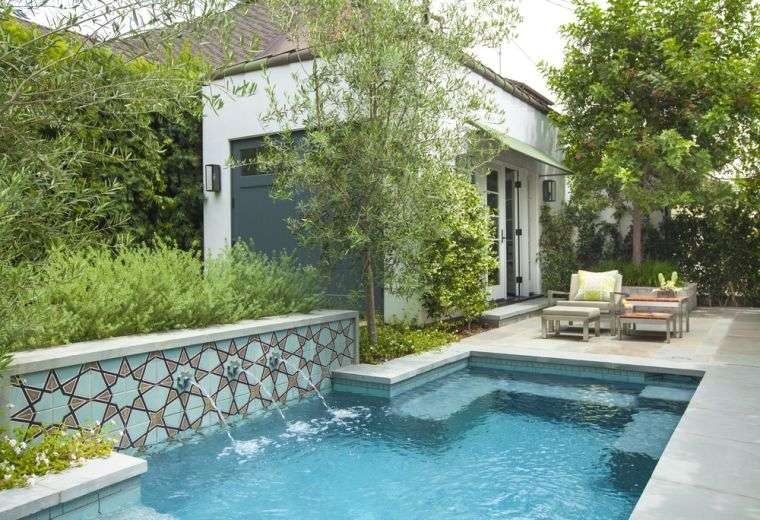jardin de maison moderne avec piscine petit-espace-amenagement-idee
