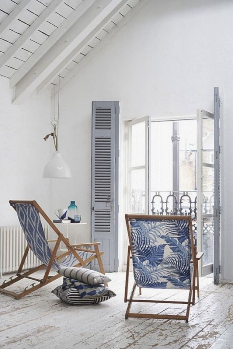 deco-plage-meuble-chaise-longue-bois-textile-blan-bleu-diy