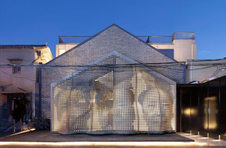 façade de maison originale-design-contemporain-extension-verre-eclairage