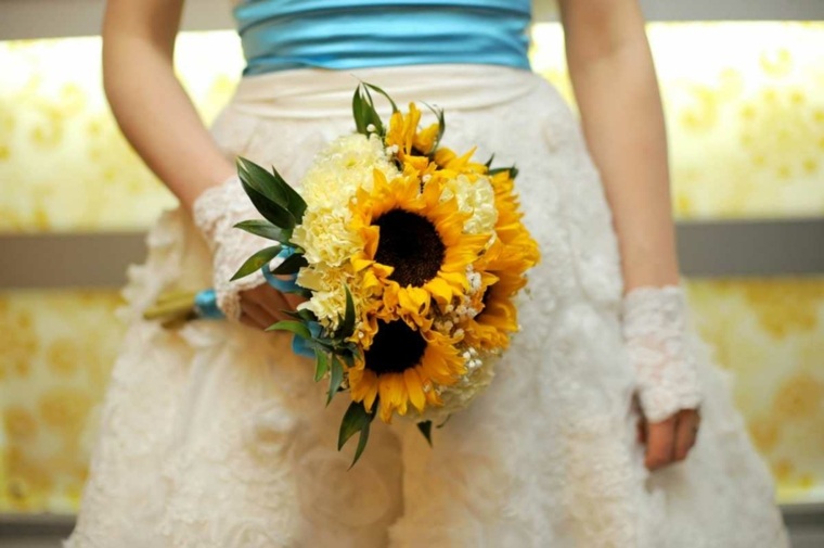 bouquet-de-mariage-tournesol-couleur-jaune-fleurs-deco-tenue-mariee