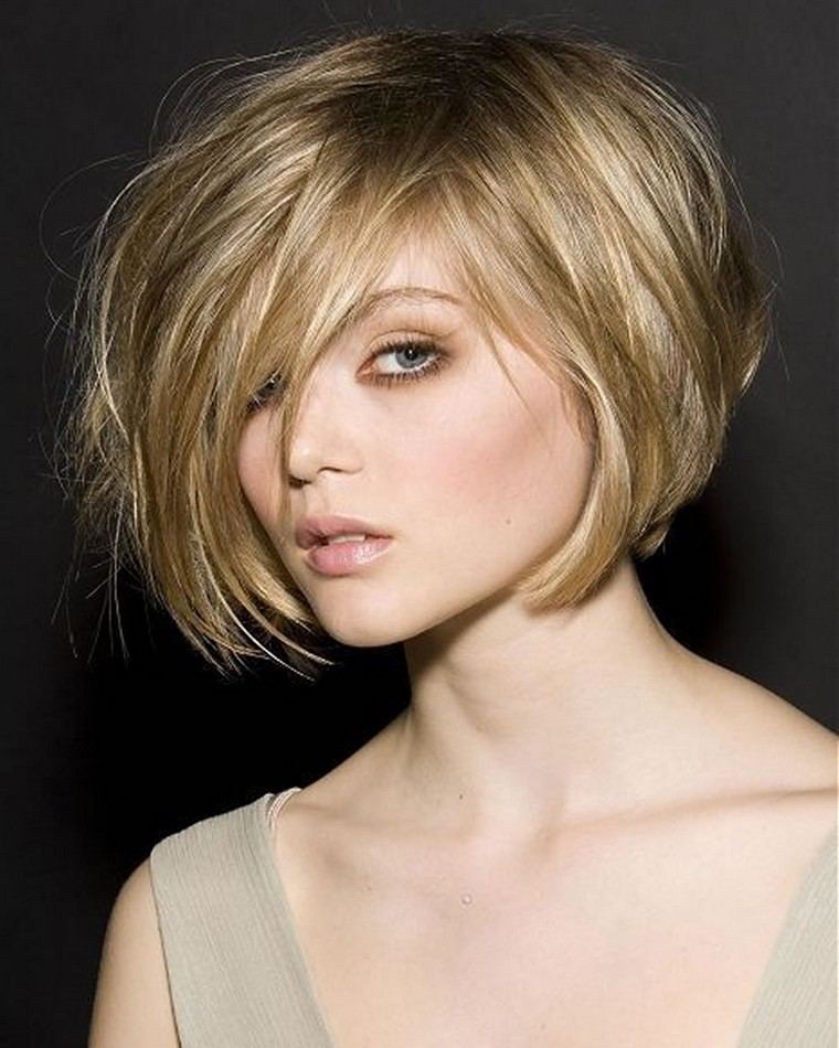 coupe-courte-femme-coupe-carre