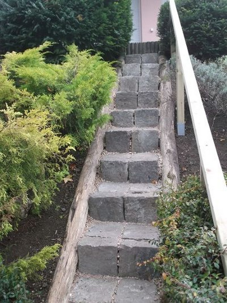 escalier-en-pierre-jaridn