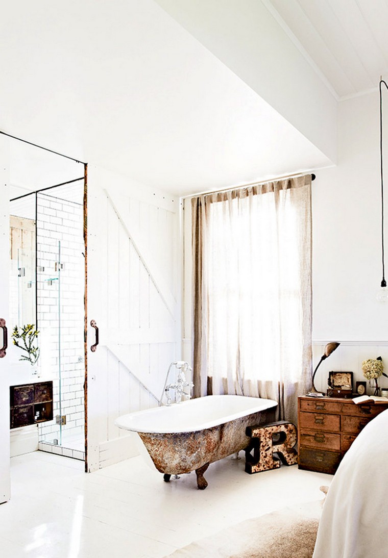 interieur-style-industriel-amenagement-petite-salle-de-bain