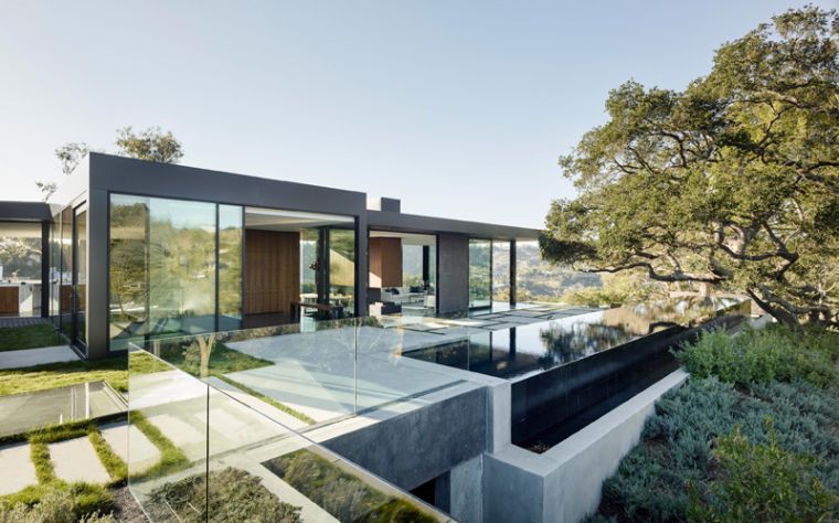 architecte-villa-moderne-verre-baie-vitree-terrasse